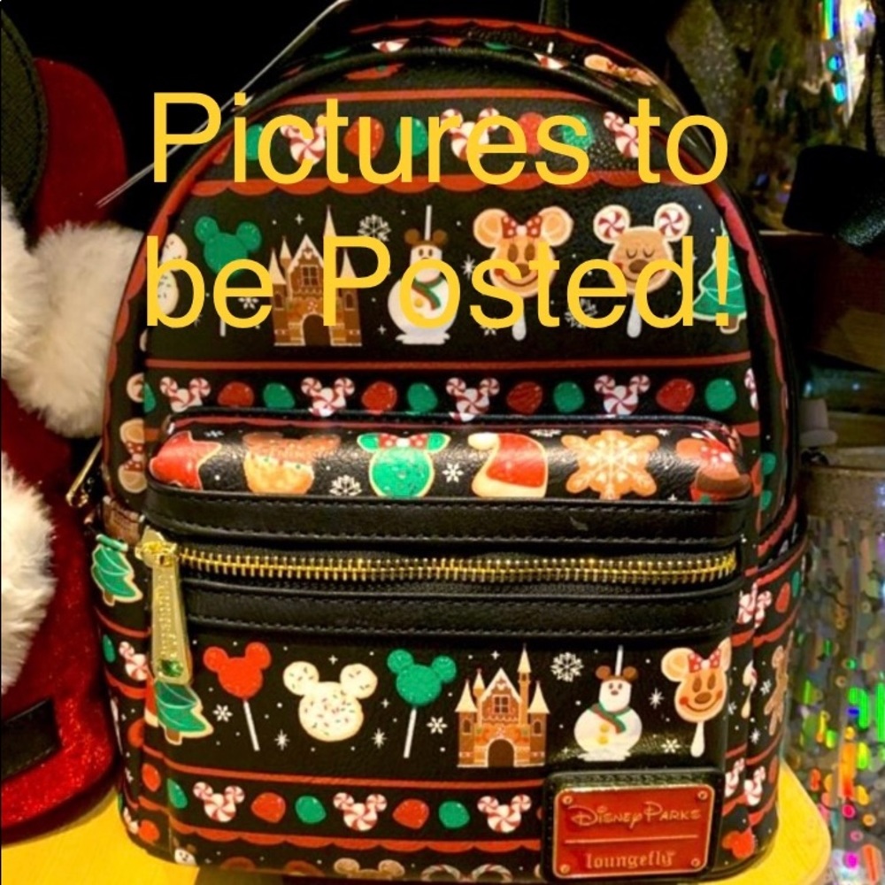 🎒Loungefly Disney Parks Christmas 2019 Backpack